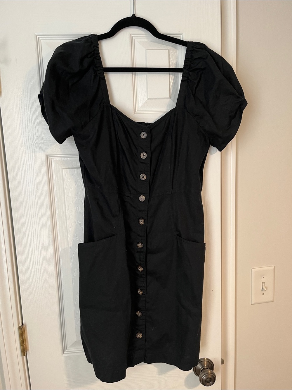 Madewell Black Puff-Sleeve Button-Front Dress